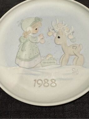 Precious Moments 1988 Christmas Plate
